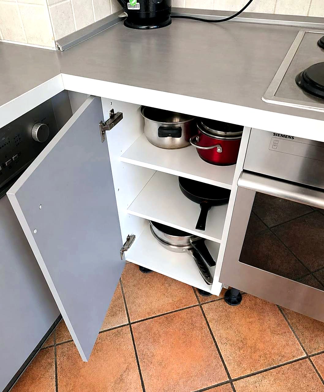 Küchenschrank nach der Reinigung durch CHS